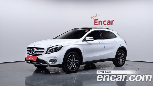 Mercedes-Benz GLA-Class X156