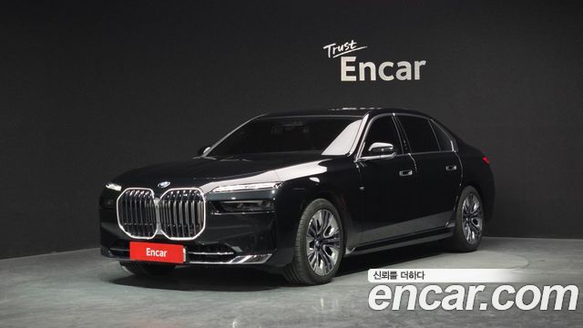 BMW 7 Series (G70)