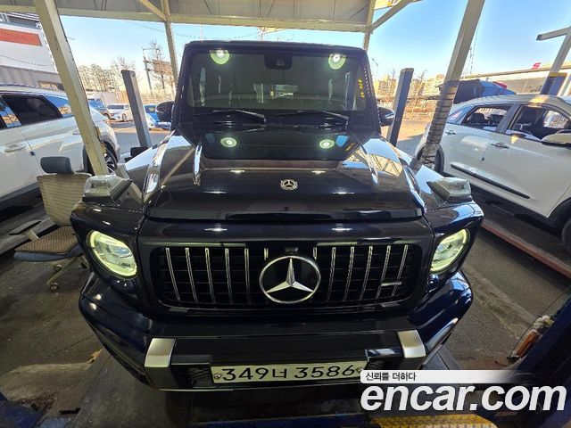 Mercedes-Benz G-Class W463b