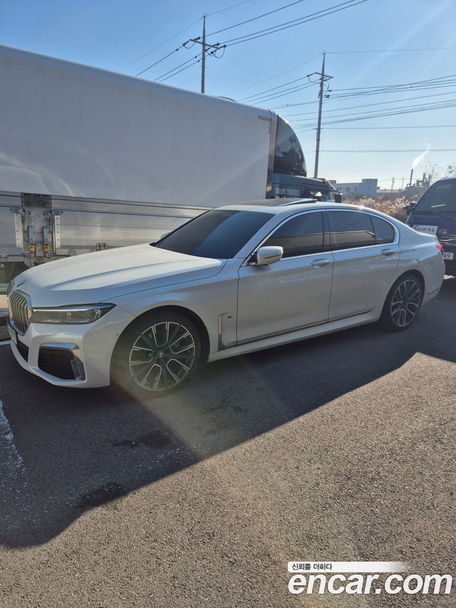 BMW 7 Series (G11)